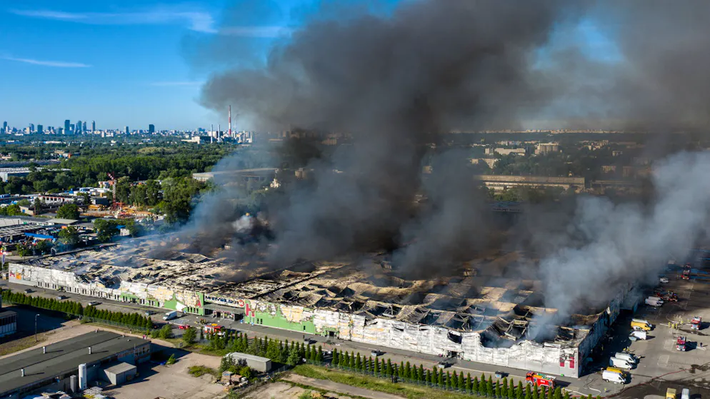 Die polnische Regierung macht Russland für den Brand im Einkaufszentrum Marywilska 44 in Warschau verantwortlich. 