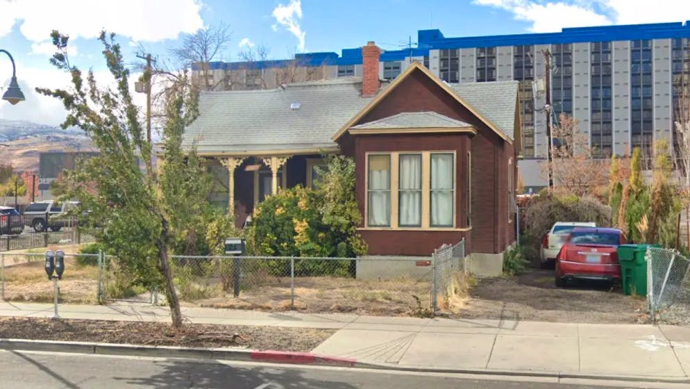 1-Dollar-Haus mit Haken. US-Ehepaar macht bei Hauskauf Schnäppchen seines Lebens