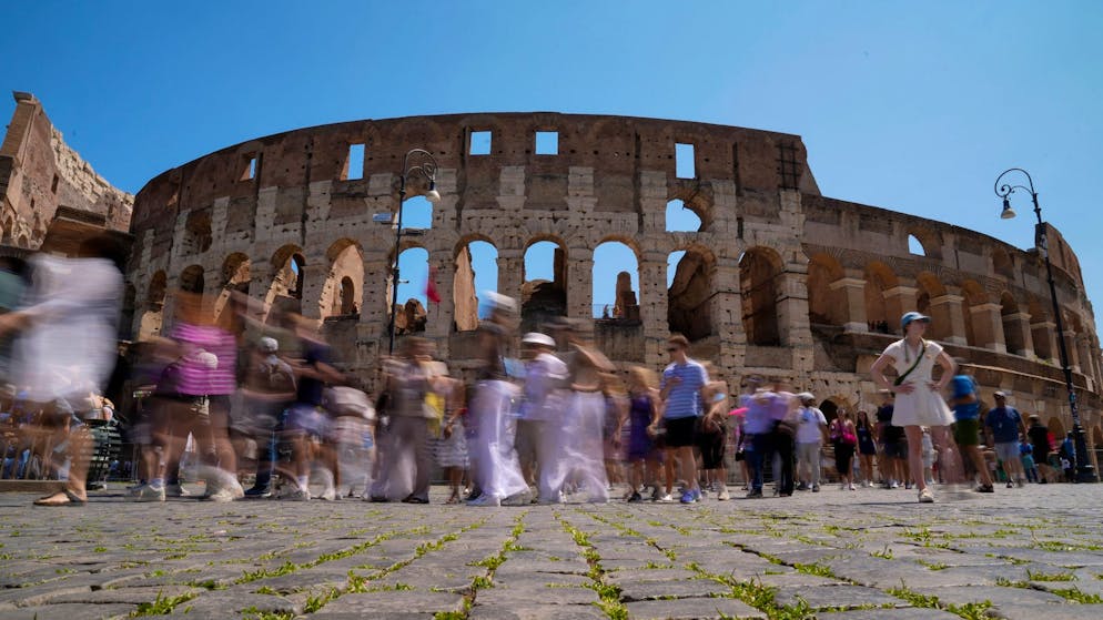 Rush in the Holy Year. 2025 will bring twice as many visitors to Rome, but the city is not ready