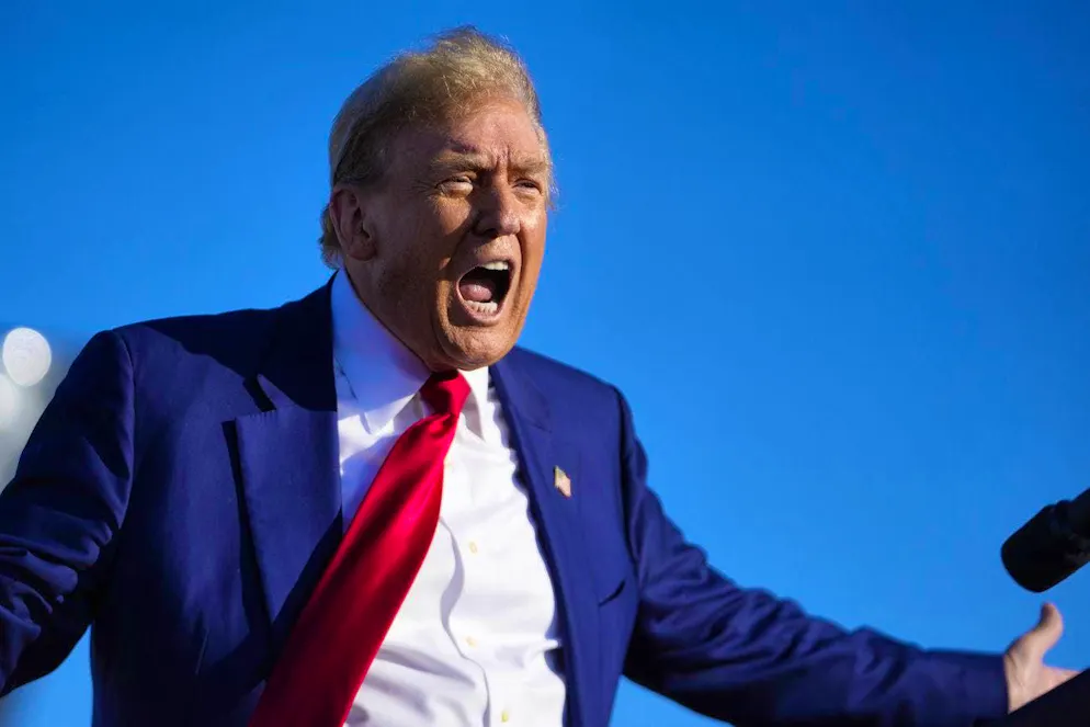 Donald Trump il 1° maggio durante un evento della campagna elettorale a Freeland, Michigan.