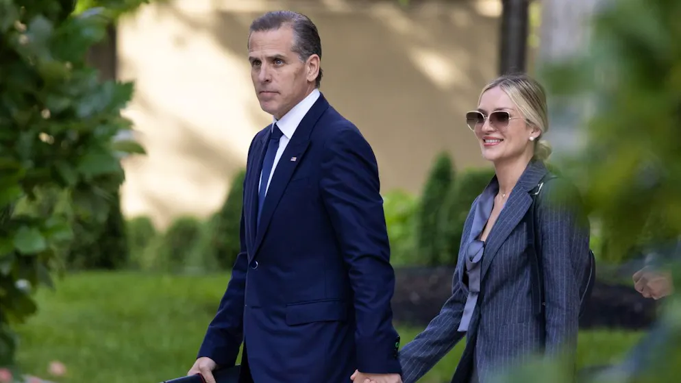 Hunter Biden (l.) und seine Frau Melissa Cohen Biden verlassen am Montag das Gericht in  Wilmington im US-Bundesstaat Delaware. (3. Juni 2024)