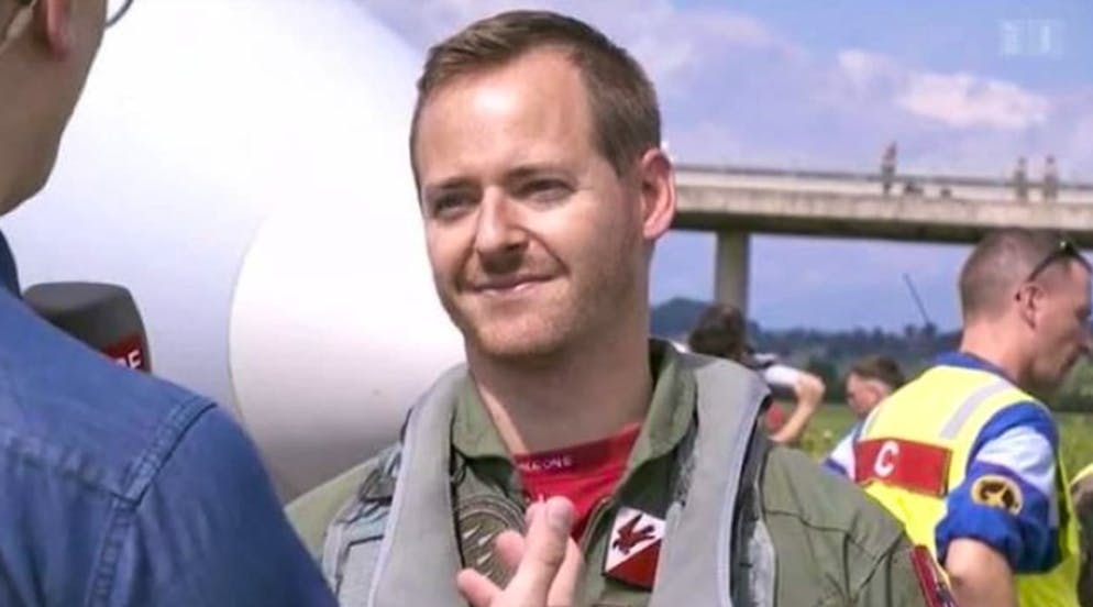 Il pilota F/A-18 Marcel Rust