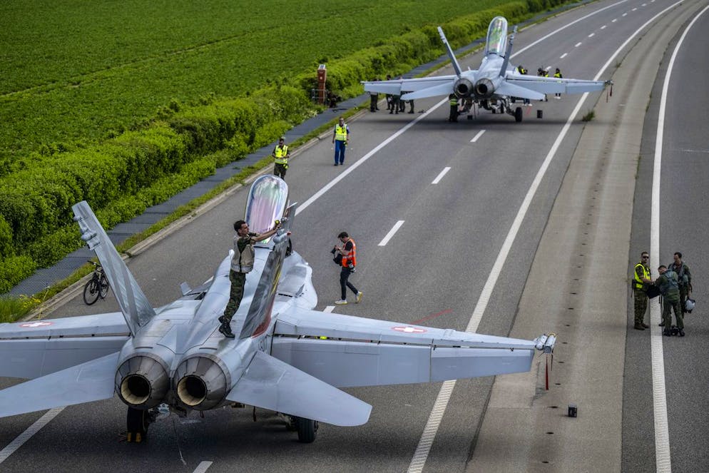 I controlli sono rigorosi e sono eseguiti da soldati di milizia, specialmente formati. questo scopo.