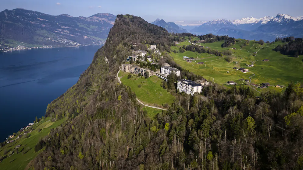 Memorandum unterschrieben. Abkommen USA-Iran tritt unverzüglich in Kraft – Verwirrung über ein erwartetes Treffen auf dem Bürgenstock