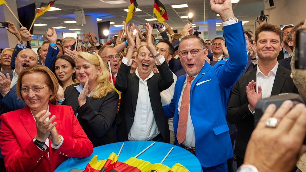 Die Co-Vorsitzenden der AfD, Alice Weidel und Tino Chrupalla jubeln über den Rechtsruck bei der Europawahl.