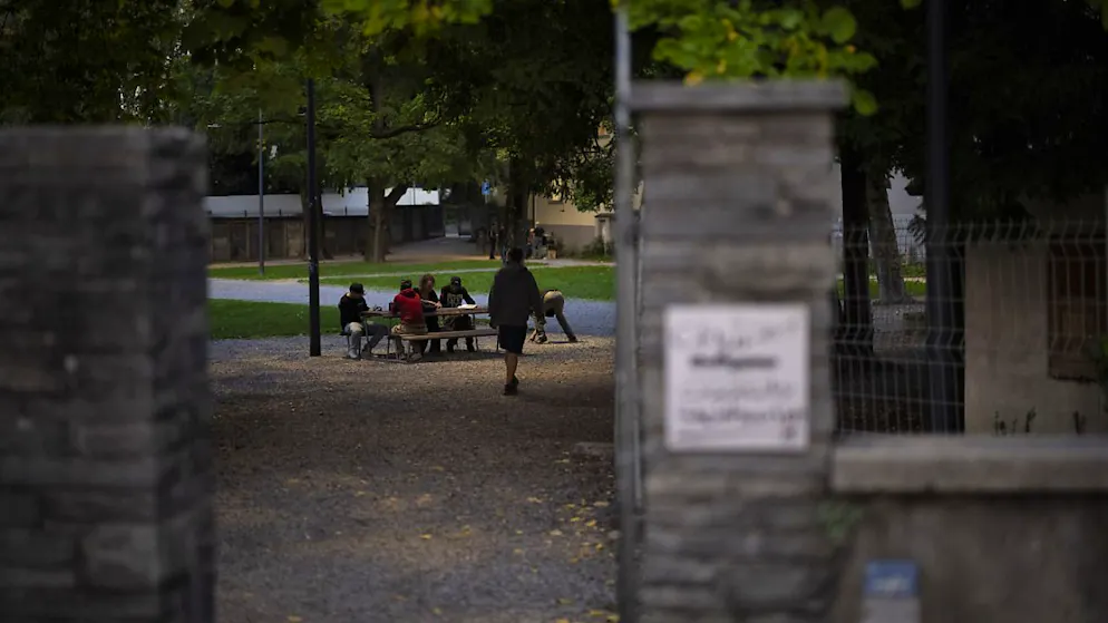 Coira ha una delle più grandi scene aperte della droga della Svizzera, situata nello Stadtgarten, nel centro della città.