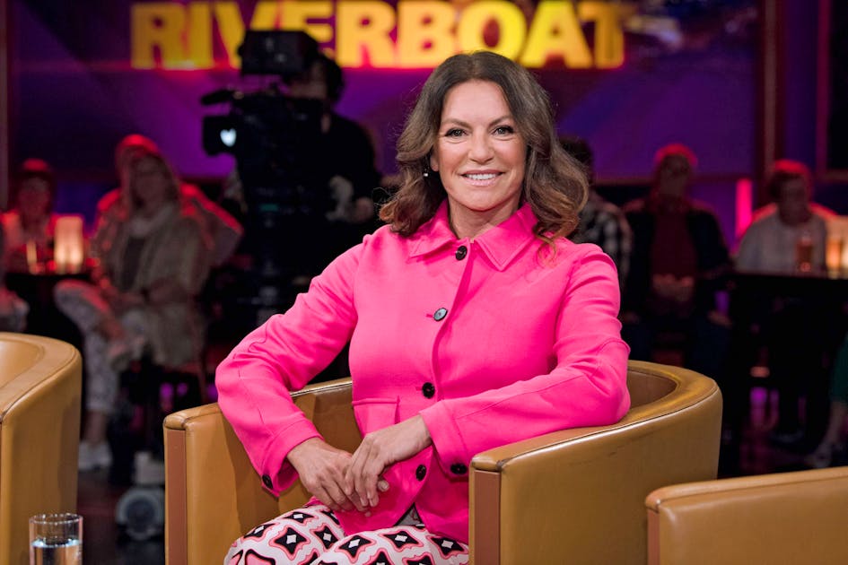 Jahrelange Funkstille: Schauspielerin Christine Neubauer versöhnt sich mit  Sohn | blue News