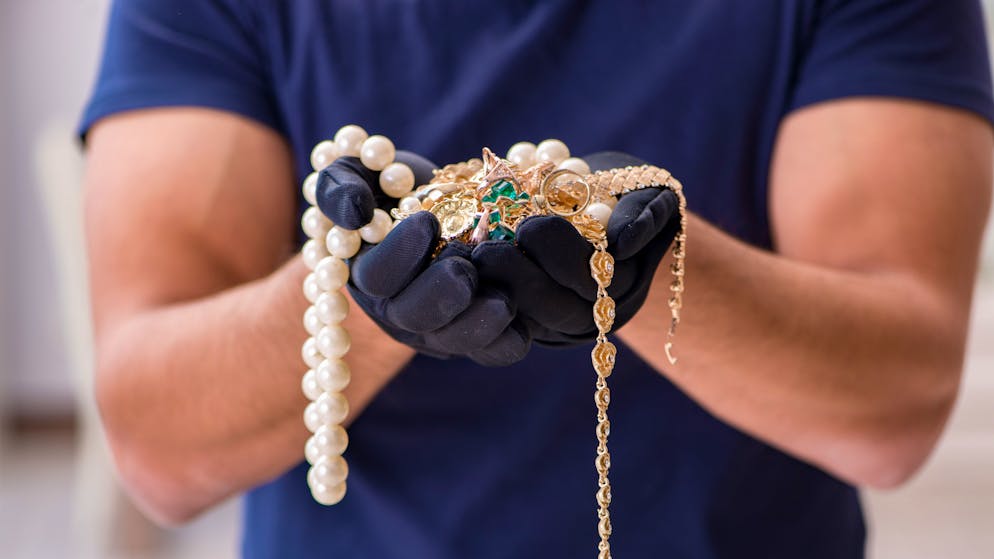 Durch Loch im Boden eingedrungen. Einbrecher erbeuten Juwelen für 500'000 Euro von Bulgari in Rom