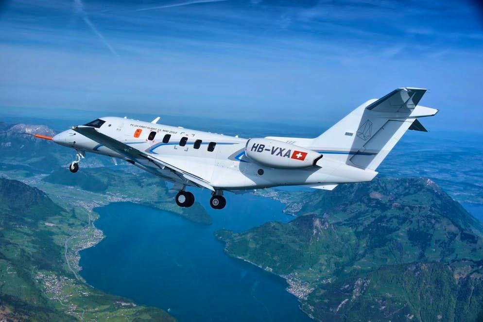 Il jet privato svizzero di Jeff Bezos. Un affare per Jeff Bezos. Il business jet PC-24 del costruttore di aerei Pilatus di Stans costa circa 10 milioni di dollari (8,9 milioni di franchi).