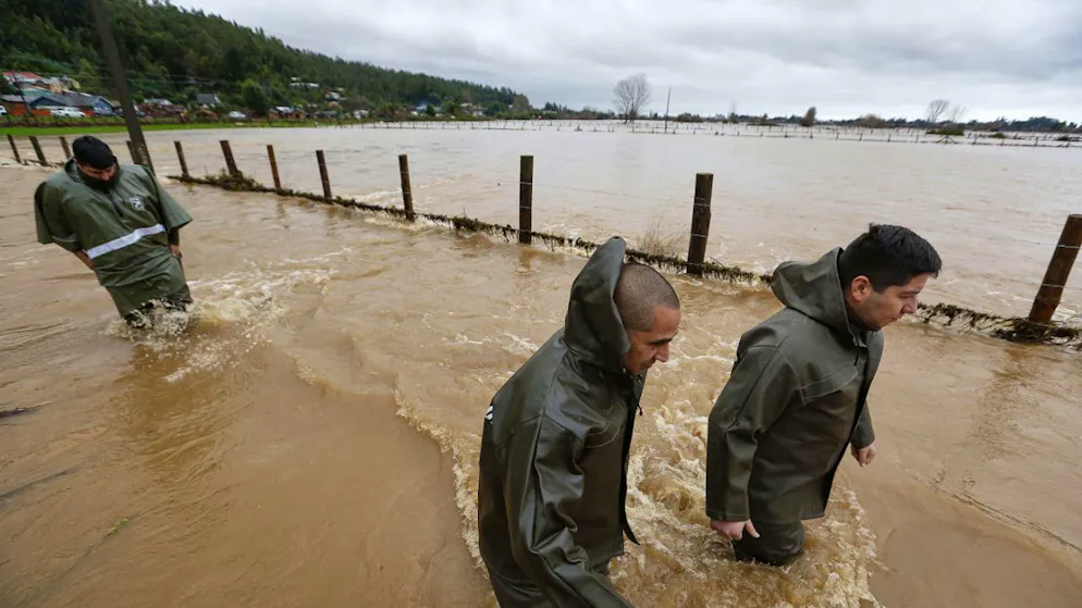 Secondo le stime meteorologiche, domani le precipitazioni raggiungeranno la regione metropolitana di Santiago del Cile.