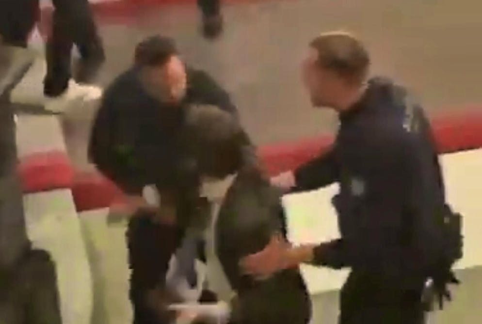 Il consigliere nazionale dell'UDC Aeschi è stato trattenuto dalla polizia. 