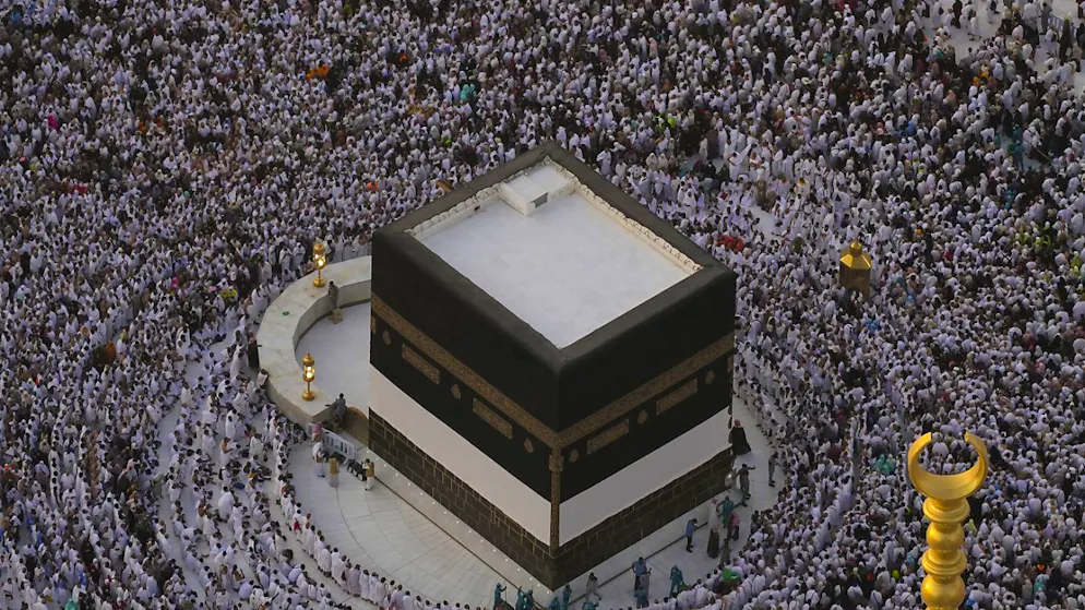 I pellegrini musulmani hanno già iniziato i giri intorno alla Kaaba. (foto dell'11 giugno 2024)