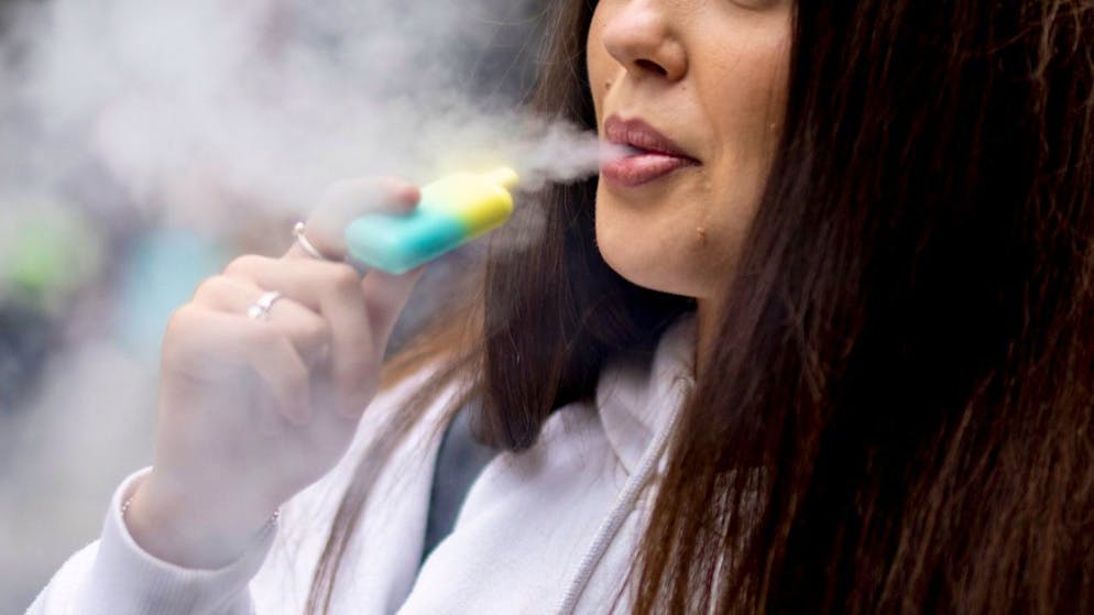 Protection des jeunes. Cigarettes électroniques jetables interdites au Royaume-Uni