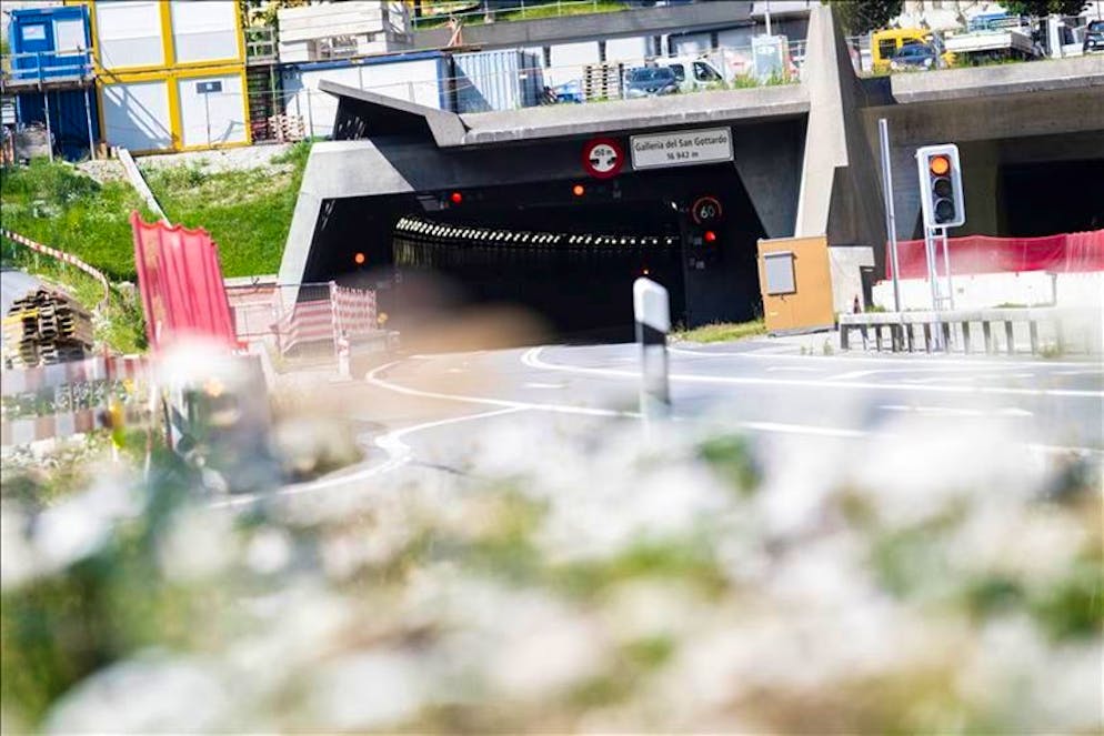 Otto notti senza tunnel del San Gottardo