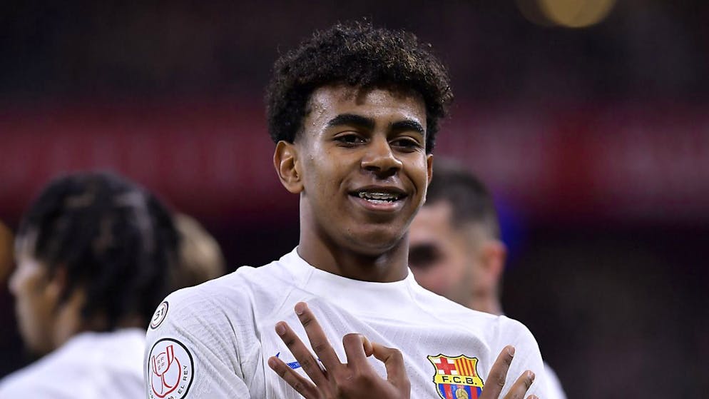 Neue Regeln, Millionen-Prämien und Spieler aus der Super League - Gallery. Spanischer Hoffnungsträger mit Zahnspange: Lamine Yamal ist erst 16 Jahre alt.