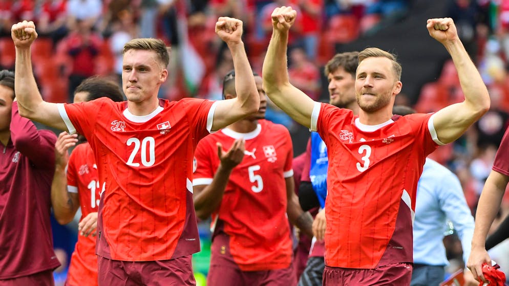 Showdown in the ticker. Aebischer and Rieder start - this is Yakin's starting eleven against Sweden