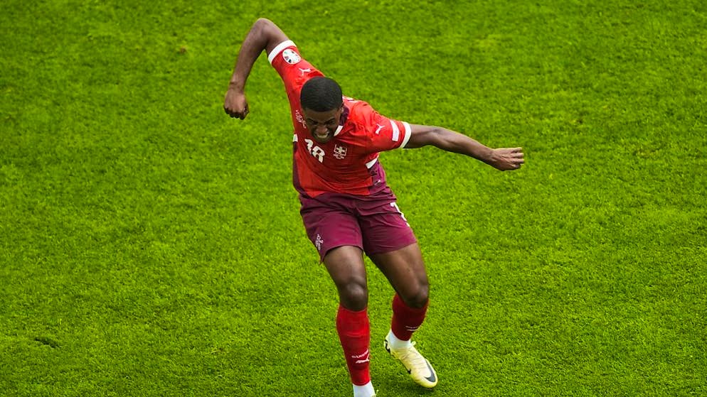 Kwadwo Duah vive un'esplosione emotiva quando segna contro l'Ungheria.