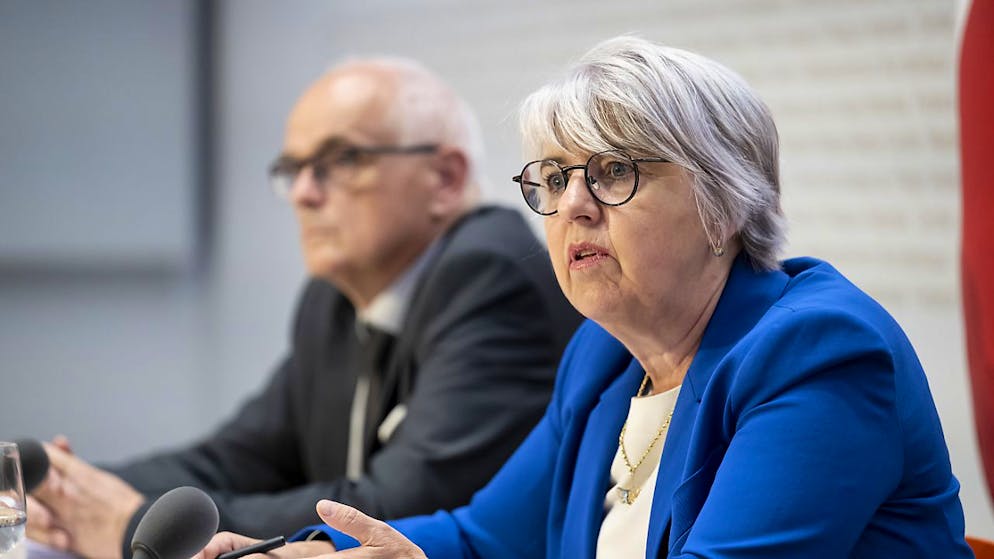 Sozialministerin Elisabeth Baume-Schneider und ihre Kolleg*innen im Bundesrat wollen die lebenslange Witwenrente abschaffen.