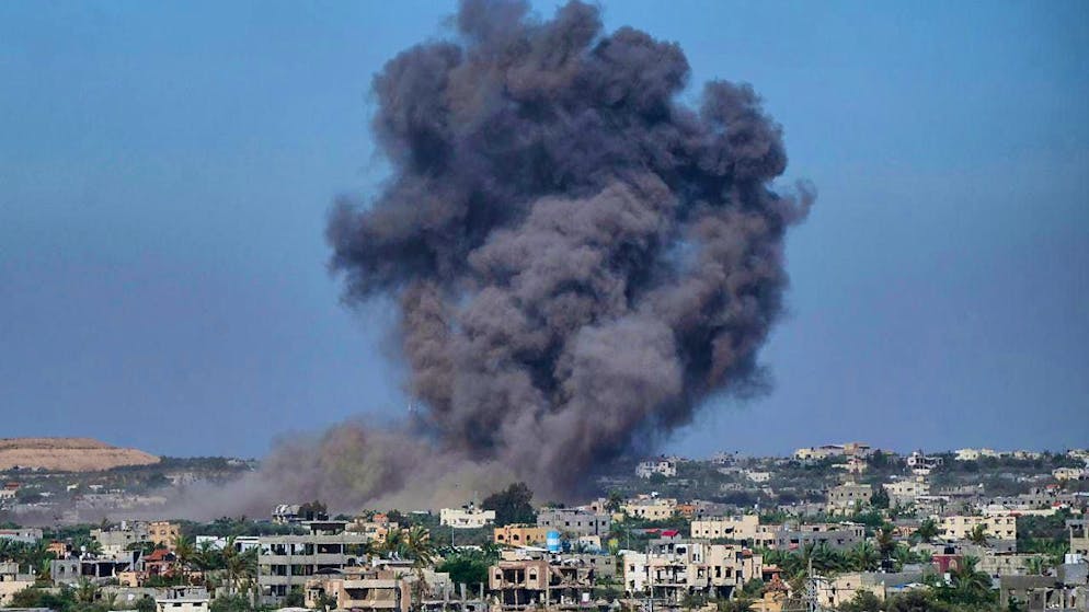 ARCHIVE - Smoke rises after an Israeli airstrike. According to Palestinian reports, several people have been killed in attacks by the Israeli army in Rafah in the south of the Gaza Strip. Photo: Abdel Kareem Hana/AP/dpa