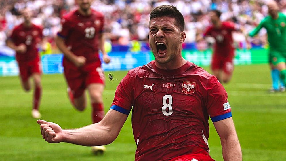 Luka Jovic scores the equalizer two seconds before the end of stoppage time.