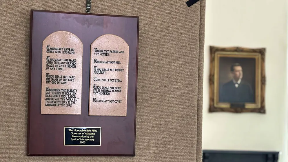 La norma approvata nello Stato della Louisiana prevede che i dieci comandamenti siano esposti a partire dal 2025 in tutte le classi (foto simbolica).