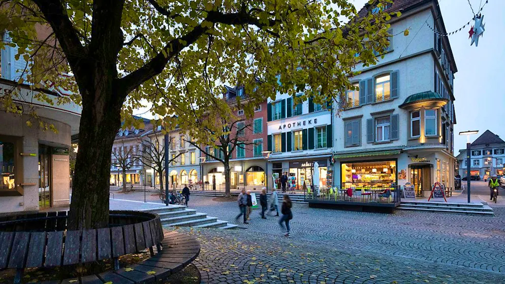 The restaurants in Marktgasse in the city of Langenthal are allowed to extend their outdoor seating this summer and next. (archive picture)
