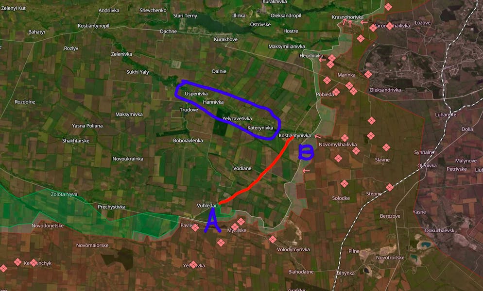 Nimmt die russische Armee Konstyantynivka (B) ein, stört sie den Nachschubweg (rote Linie) nach Wuhledar (A). Westlich von Konstyantynivka erschweren Ortschaften (blau eingekreist) weitere russische Vorstösse nach Westen.