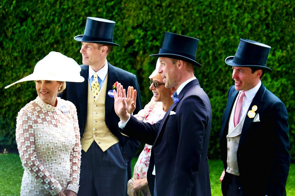 Royal Ascot: Prince William stands in for ailing King Charles. Whether it was the sunny weather: the members of the royal families seemed to be in a particularly good mood this time at Ascot.