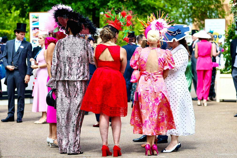 Royal Ascot: Prince William stands in for ailing King Charles. Royal Ascot is particularly famous for its colorful and extravagant hats. They are compulsory for the ladies and must have a minimum diameter of ten centimetres.