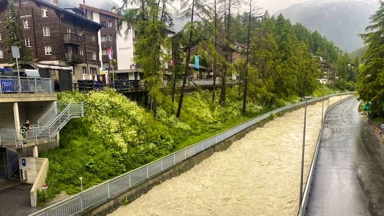 Storm. The highest amounts of precipitation were recorded in Graubünden