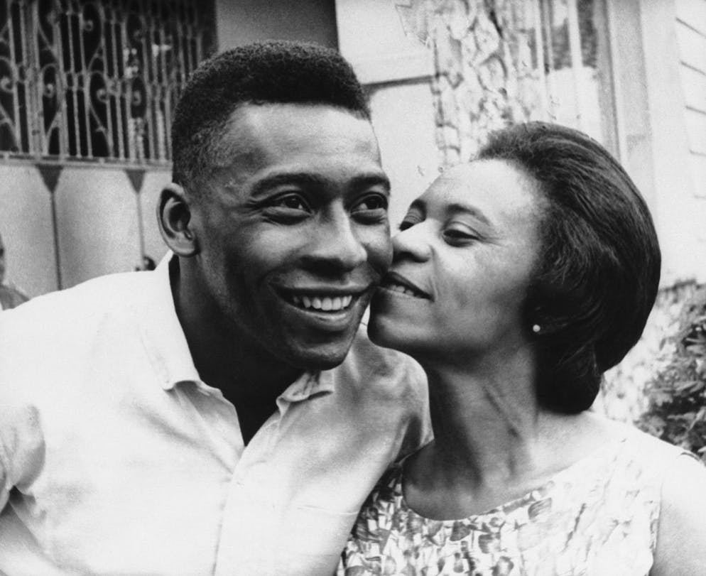 La mère de Pelé est décédée à l’âge de 101 ans.