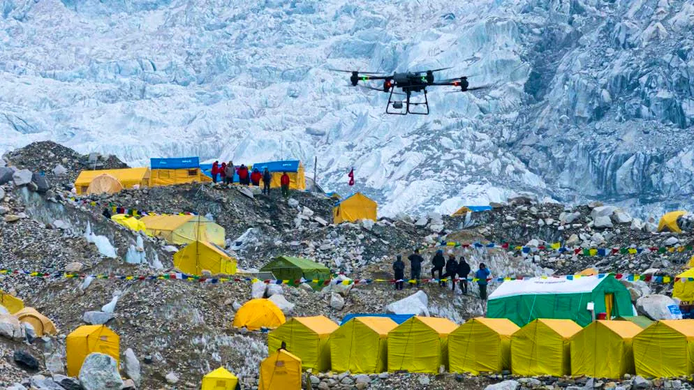 Pizza to base camp. Drones conquer Mount Everest - is there now a threat of even more chaos?