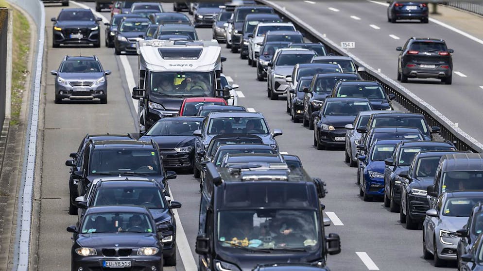 Bund reagiert auf gesperrte A13. Astra beschliesst neue Stau-Massnahmen am Gotthard