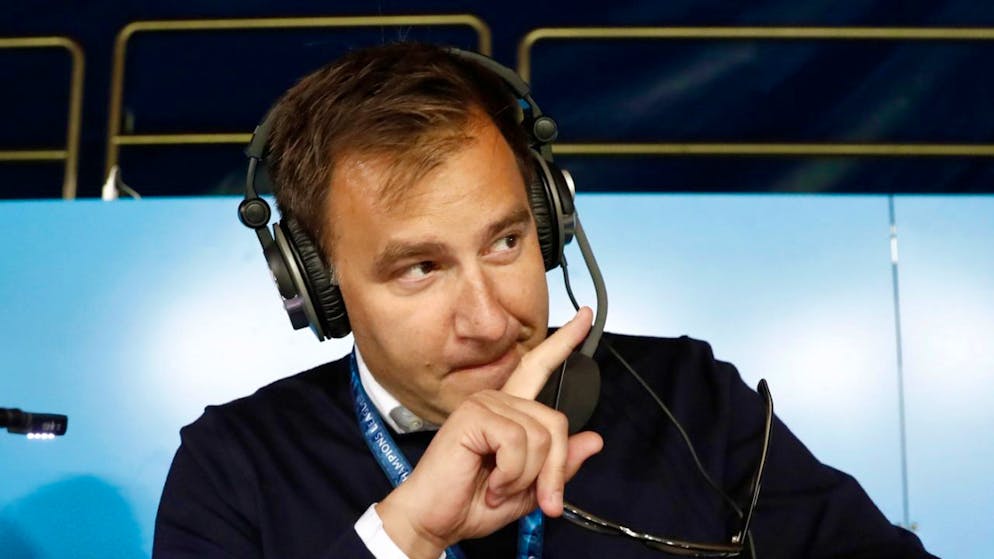 Sascha Ruefer hat mit einer Aussage nach dem Spiel England gegen Holland über den Song ‹Sweet Caroline› für einen Shitstorm in den Sozialen Medien gesorgt.