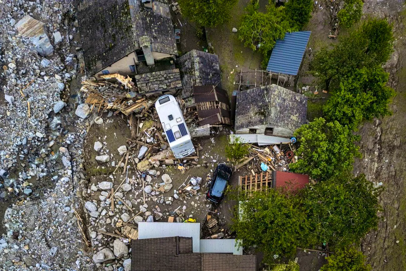 Misox devastated. What caused the devastating debris avalanche?