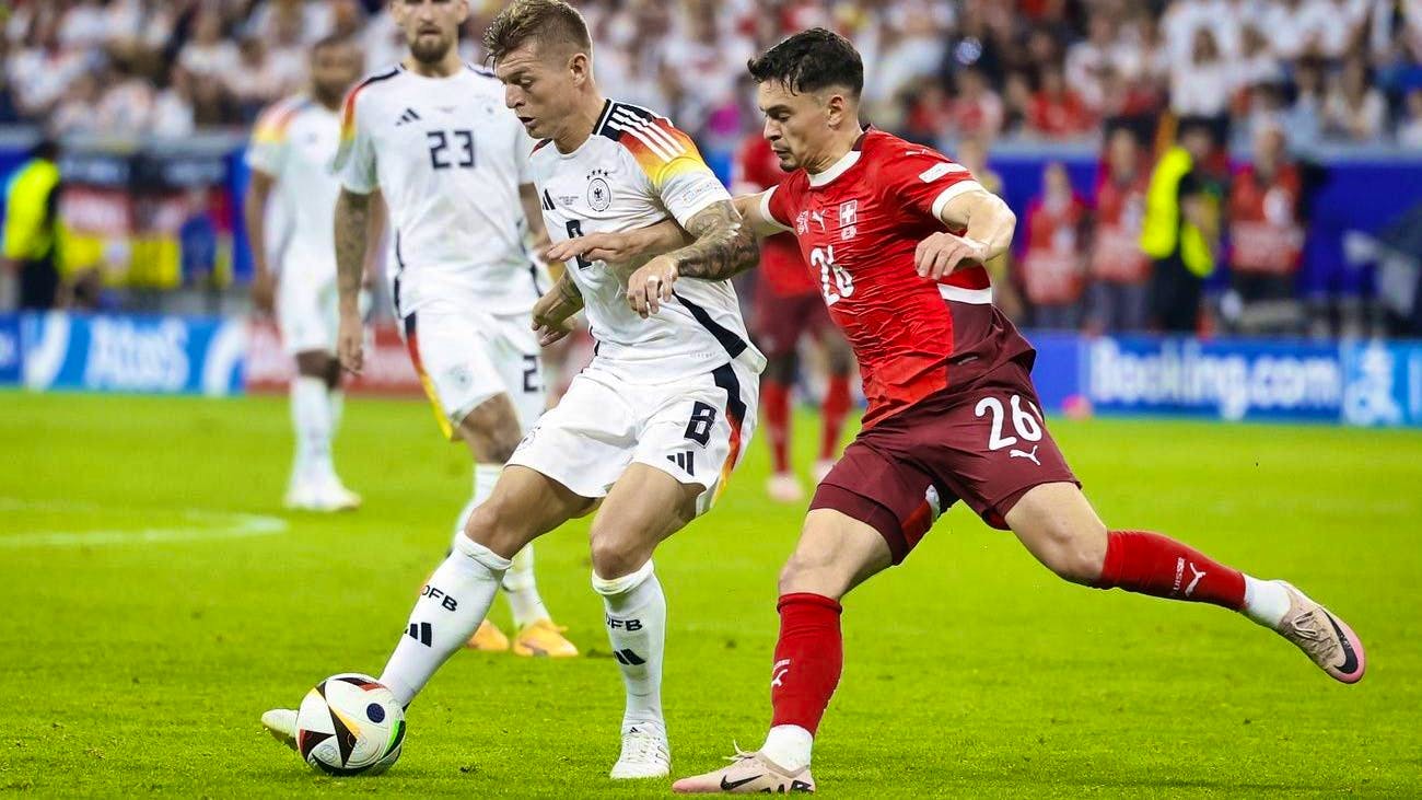 Ex-YB star Rieder on a high. After a top performance, he grabs this World Cup shirt and a VfB contract