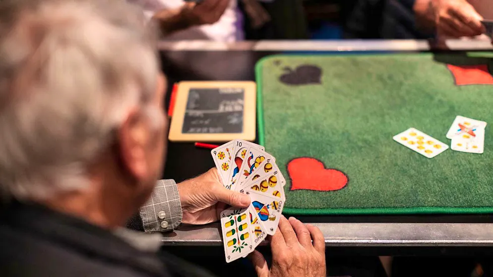 Safeguarding pension fund pensions and improving pensions for people on low incomes: The Federal Council presents the arguments for a Yes vote on the pension fund reform on September 22. (theme picture)
