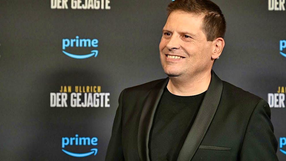 ARCHIVE - Former professional cyclist Jan Ullrich presents his documentary "Jan Ullrich - The Hunted" at the Sendlinger Tor movie theater. Photo: Angelika Warmuth/dpa