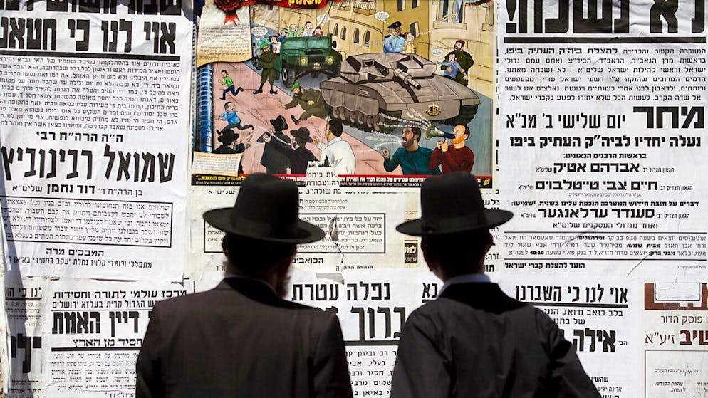 Per la Corte suprema il governo non deve più "concedere esenzioni totali dal servizio militare agli studenti ortodossi delle scuole religiose".