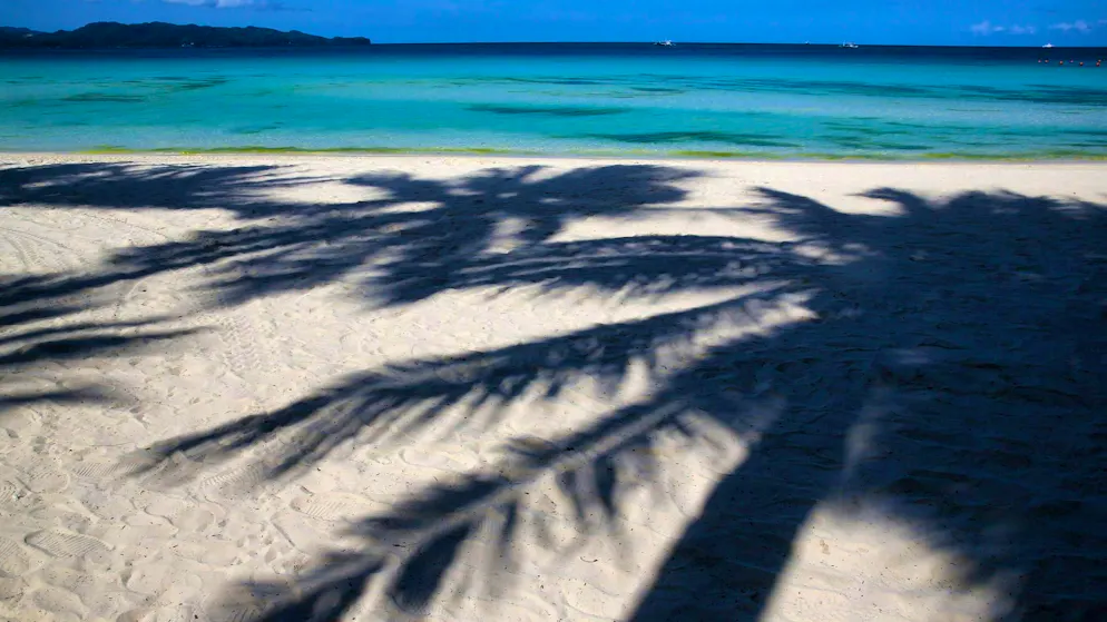 A court in Munich has ruled that 1.3 kilometers is not a "few minutes' walk" to the beach.