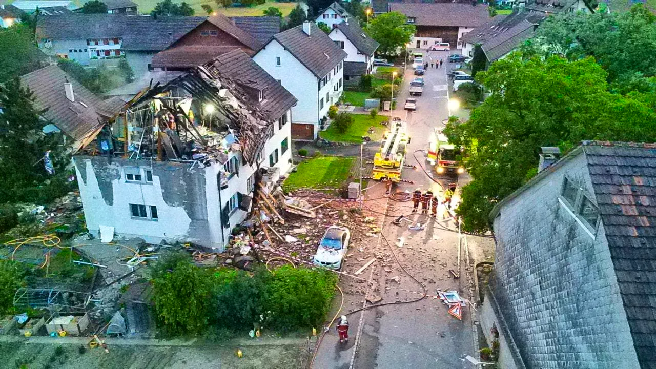 Zurich. Seriously injured after explosion and fire in village