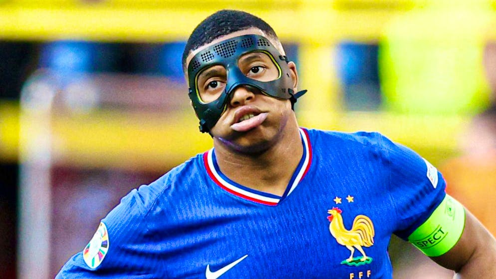 Kylian Mbappé and his French team face Belgium in the round of 16.