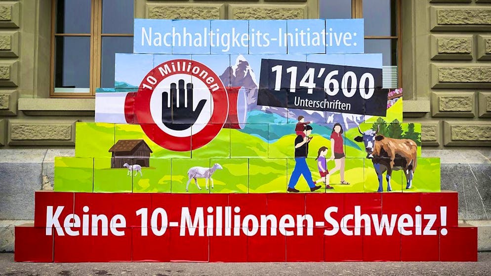 The boxes with the signatures for the "Sustainability Initiative" at the handover of the signatures in Bern in April of this year.