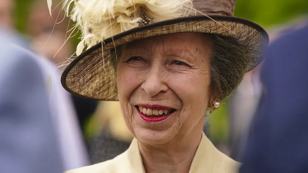 Royal Family. La Principessa Anna investita da un cavallo, ecco le notizie dall'ospedale