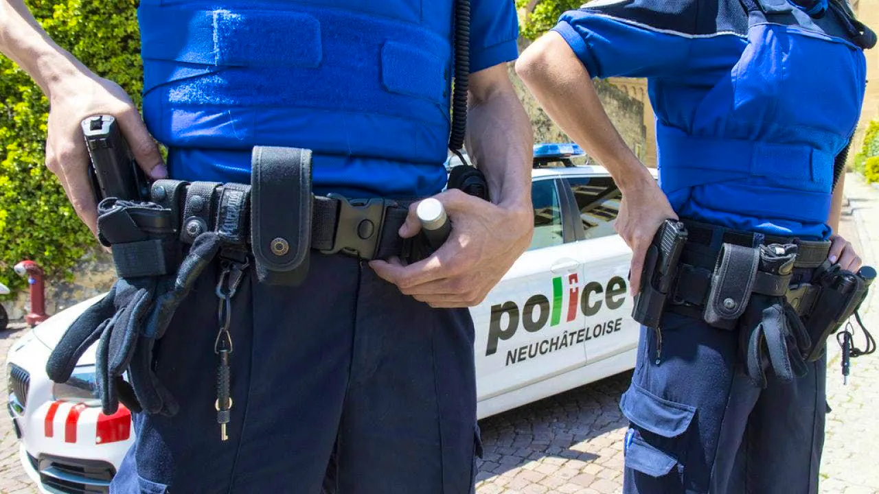 Fraud. Fake police officers deprive senior citizens of their money in Neuchâtel