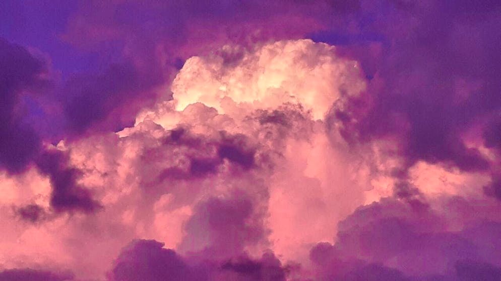 Thundery June with little sunshine: thunderclouds over the Zurich Oberland on June 7.