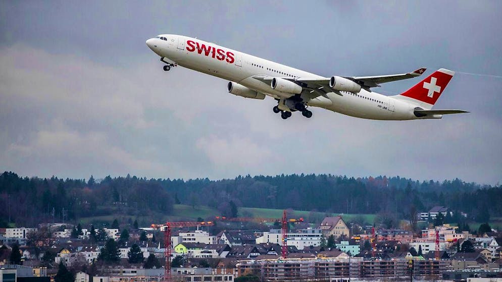 Planes take off again at Zurich Airport after an interruption. (archive picture)