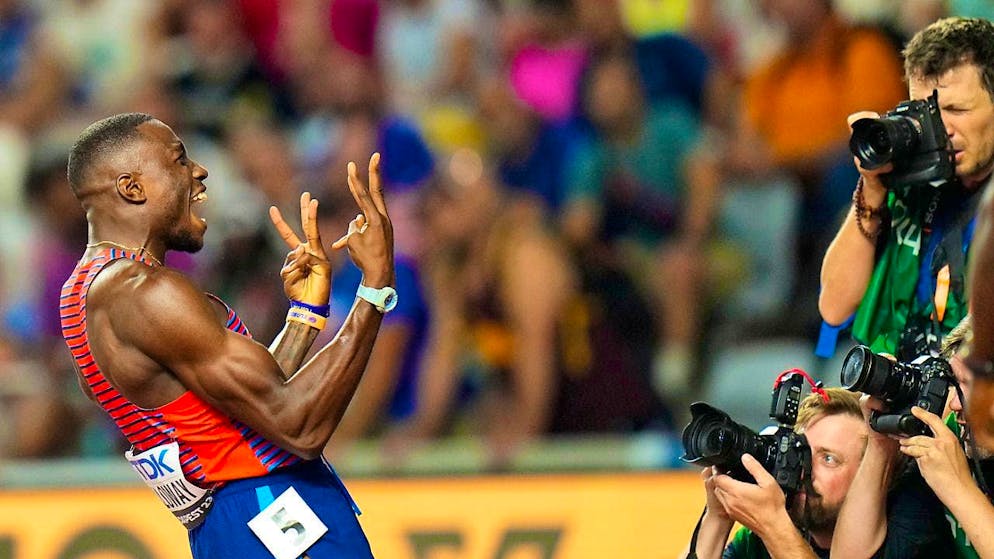 Grant Holloway, here at his 2023 World Championship victory in Budapest, strikes a pose