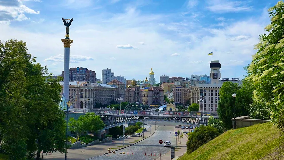 ARCHIVE - Independence Square (Maidan Nesaleshnosti) was the scene of pro-European and anti-government protests in the winter of 2013/14. They ended in bloodshed and led to the fall of the government. Photo: Friedemann Kohler/dpa