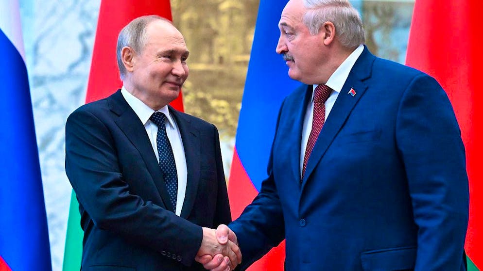 ARCHIVE - Russian President Vladimir Putin (l) and Belarusian President Alexander Lukashenko in Minsk. Photo: Dmitriy Azarov/Pool Sputnik Kremlin/AP/dpa